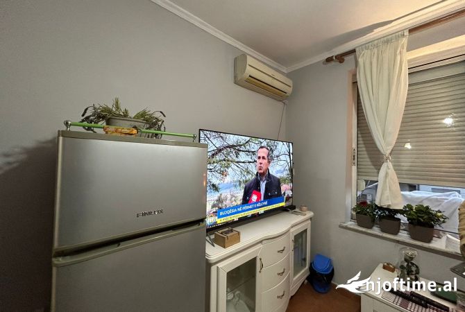 Shtepi ne shitje Apartament ne Tirane, 2+1, Mobilimi E mobiluar, Pagesa 92,000  Euro.