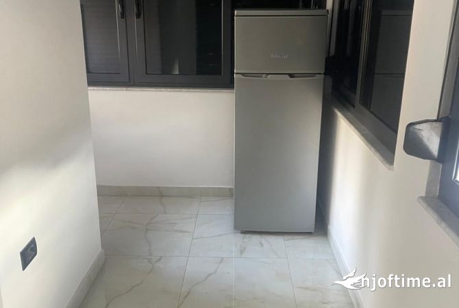 Shtepi me qera Apartament ne Tirane, 1+1, Mobilimi E mobiluar, Pagesa 500  Euro.