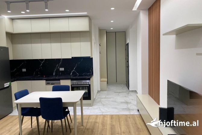 Shtepi me qera 1+1 ne Tirane - 50,000 Leke