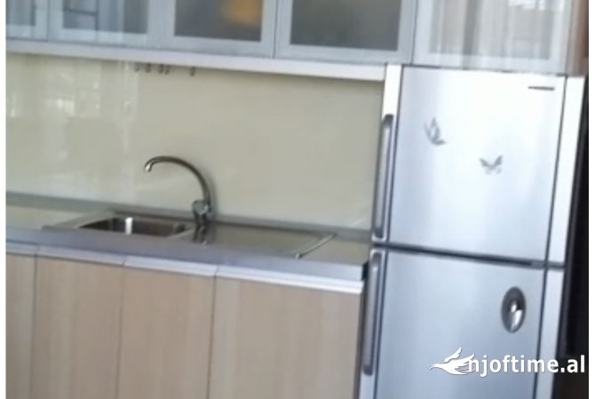 Shtepi me qera Apartament ne Tirane, 1+1, Mobilimi E mobiluar, Pagesa 500  Euro.