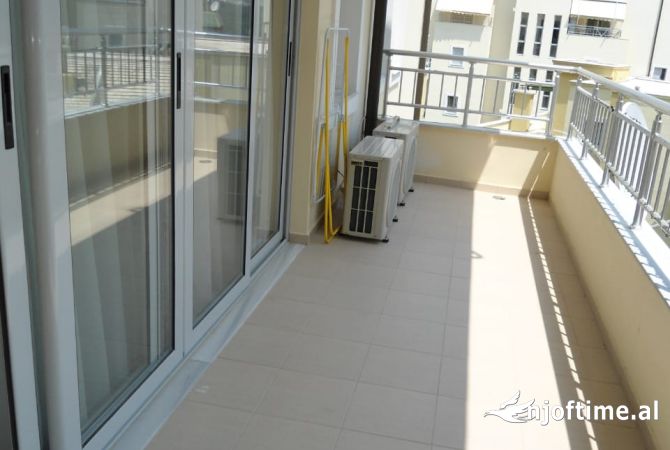 Shtepi me qera Apartament ne Tirane, 1+1, Mobilimi E mobiluar, Pagesa 500  Euro.