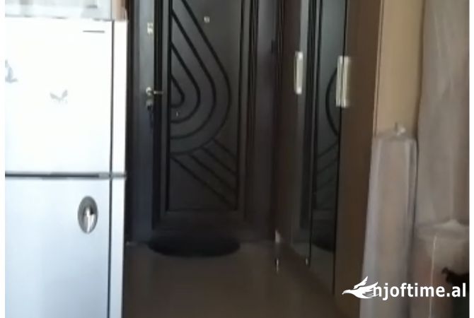 Shtepi me qera Apartament ne Tirane, 1+1, Mobilimi E mobiluar, Pagesa 500  Euro.