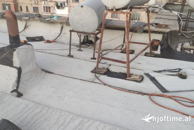 Shtepi ne shitje Apartament ne Tirane, 1+1, Mobilimi Bosh, pa mobiluar, Pagesa 79,000  Euro.