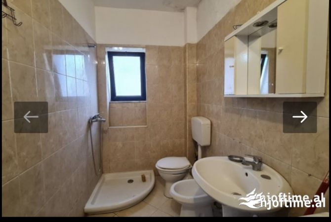 Shtepi ne shitje Apartament ne Tirane, 1+1, Mobilimi Pjeserisht e mobiluar, Pagesa 103,000  Euro.
