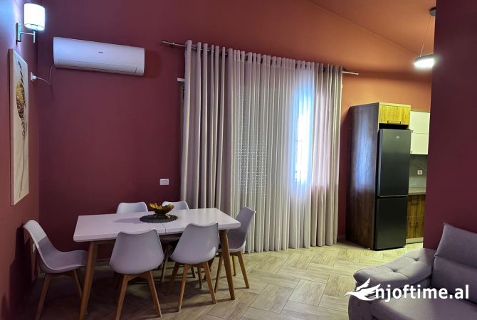 Shtepi me qera 2+1 ne Tirane - 800 Euro