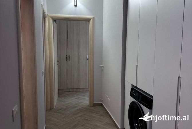 Shtepi me qera 2+1 ne Tirane - 800 Euro