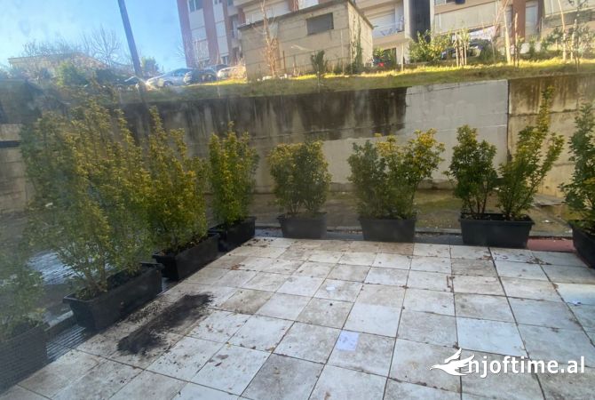 Shtepi ne shitje Duplex(shtepi me 2 kate) ne Tirane, 2+1, Mobilimi E mobiluar, Pagesa 140,000  Euro.