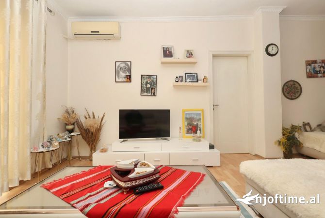 Shtepi ne shitje 2+1 ne Tirane - 140,000 Euro