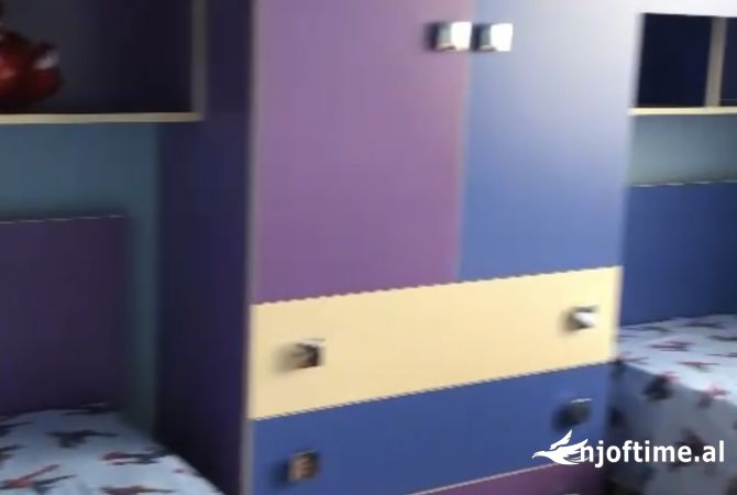 Shtepi me qera Apartament ne Tirane, 2+1, Mobilimi E mobiluar, Pagesa 550  Euro.