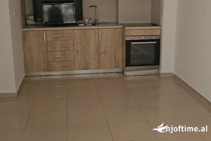 Shtepi ne shitje 1+1 ne Tirane - 96,000 Euro