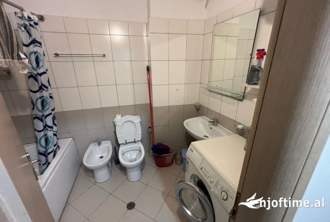 Shtepi me qera Apartament ne Tirane, 1+1, Mobilimi E mobiluar, Pagesa 400  Euro.