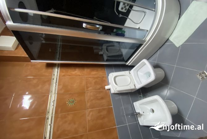 Shtepi me qera Apartament ne Tirane, 1+1, Mobilimi E mobiluar, Pagesa 750  Euro.