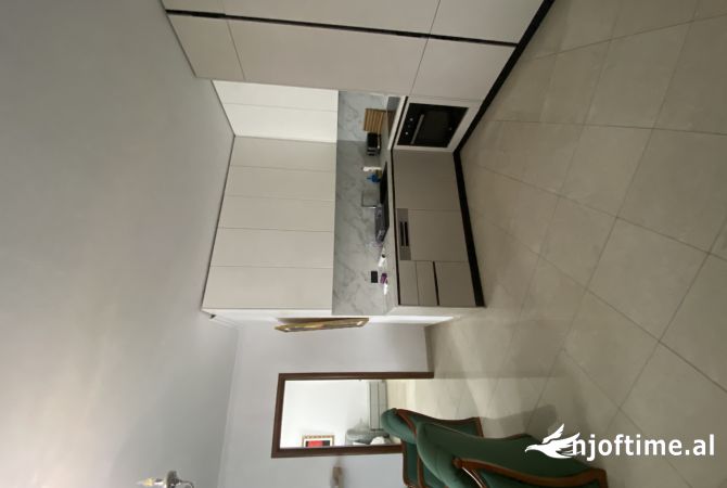 Shtepi me qera Apartament ne Tirane, 1+1, Mobilimi E mobiluar, Pagesa 750  Euro.