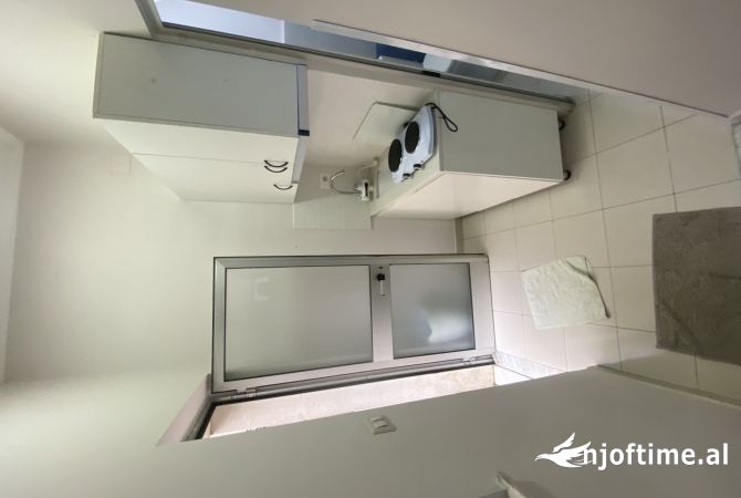 Shtepi me qera Shtepi Private ne Tirane, Garsoniere, Mobilimi E mobiluar, Pagesa 300  Euro.