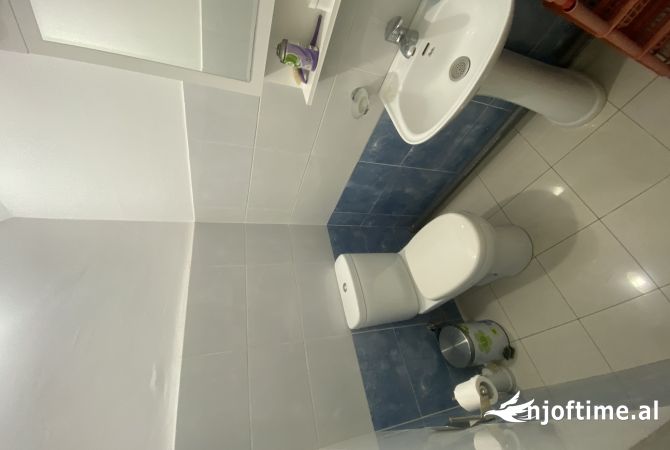Shtepi me qera Garsoniere ne Tirane - 300 Euro
