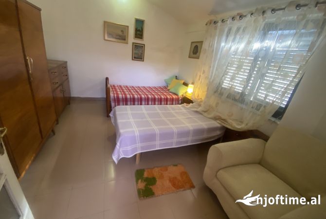 Shtepi me qera Apartament ne Tirane, 2+1, Mobilimi E mobiluar, Pagesa 500  Euro.