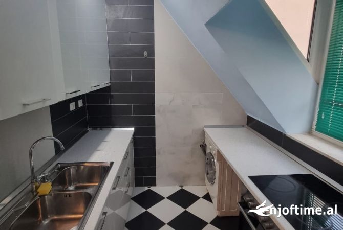 Shtepi me qera Apartament ne Tirane, 1+1, Mobilimi E mobiluar, Pagesa 370  Euro.