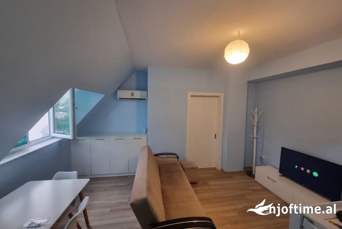 Shtepi me qera Apartament ne Tirane, 1+1, Mobilimi E mobiluar, Pagesa 370  Euro.