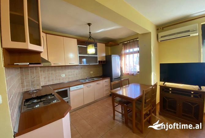 Shtepi me qera 1+1 ne Tirane - 5,000 Euro