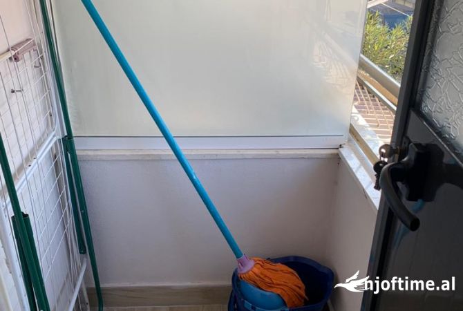 Shtepi me qera Apartament ne Tirane, 1+1, Mobilimi E mobiluar, Pagesa 350  Euro.