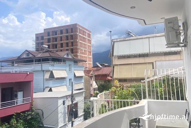 Shtepi me qera Apartament ne Tirane, 1+1, Mobilimi E mobiluar, Pagesa 35,000  Leke.