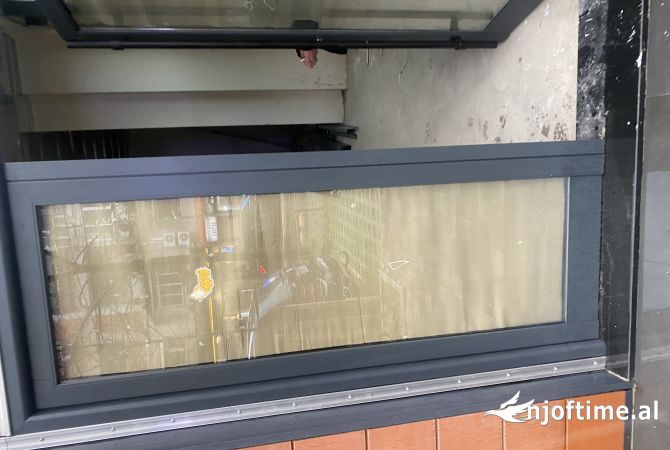 Ambient biznesi me qera 1+1 ne Tirane - 2,000 Euro