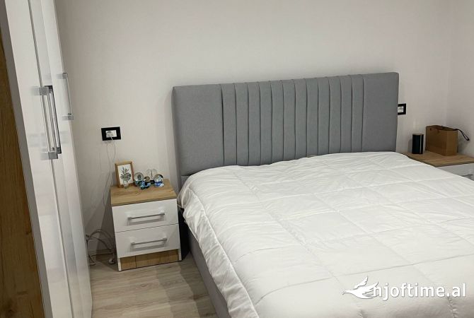 Shtepi me qera Apartament ne Tirane, 1+1, Mobilimi E mobiluar, Pagesa 500  Euro.