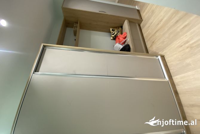 Shtepi me qera Apartament ne Tirane, 1+1, Mobilimi E mobiluar, Pagesa 750  Euro.