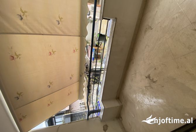 Shtepi me qera Apartament ne Tirane, 1+1, Mobilimi E mobiluar, Pagesa 750  Euro.