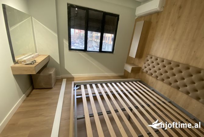 Shtepi me qera 1+1 ne Tirane - 750 Euro