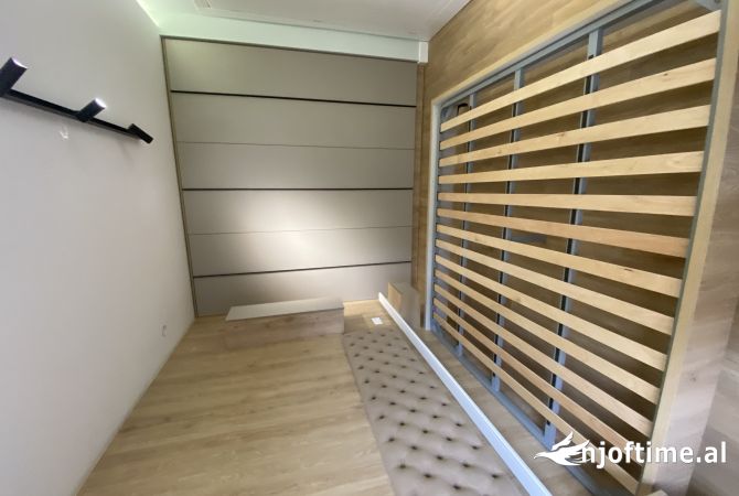 Shtepi me qera Apartament ne Tirane, 1+1, Mobilimi E mobiluar, Pagesa 750  Euro.