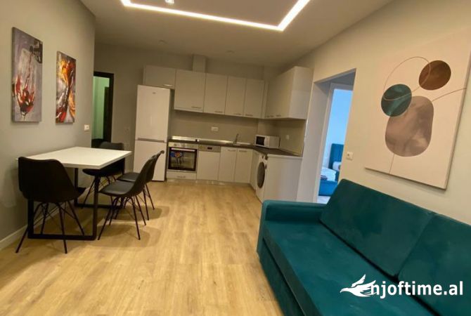Shtepi me qera Apartament ne Tirane, 2+1, Mobilimi E mobiluar, Pagesa 650  Euro.