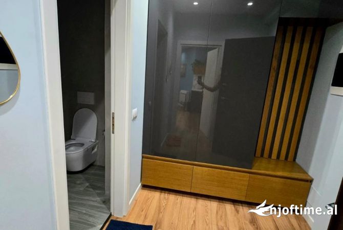 Shtepi me qera Apartament ne Tirane, 2+1, Mobilimi E mobiluar, Pagesa 650  Euro.