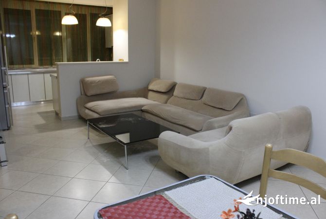 Casa in affitto 2+1 a Tirana - 700 Euro