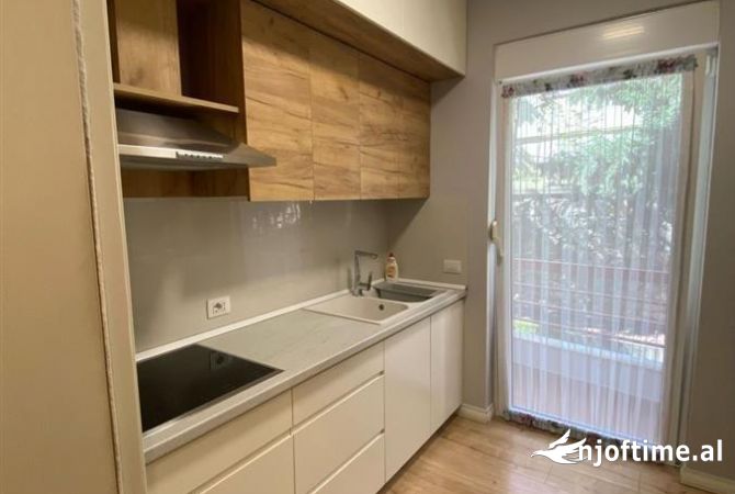Shtepi me qera 1+1 ne Tirane - 550 Euro