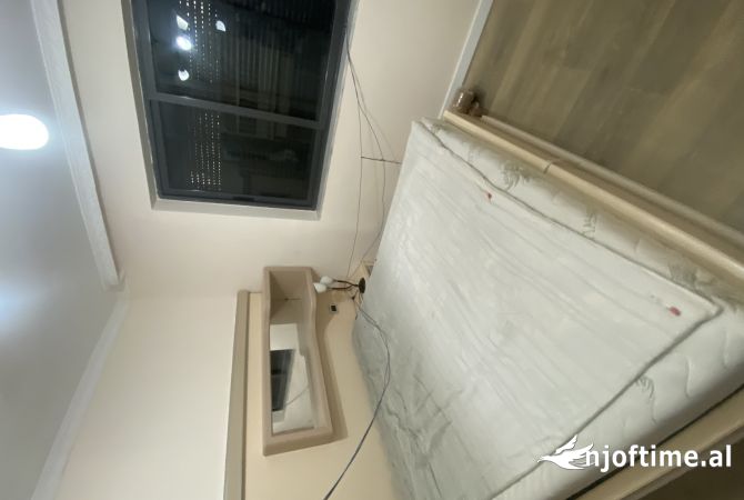 Shtepi me qera Apartament ne Tirane, 2+1, Mobilimi E mobiluar, Pagesa 450  Euro.