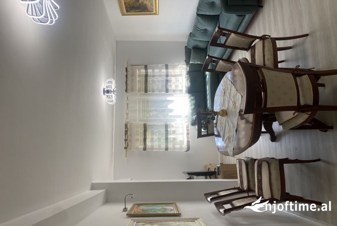Shtepi me qera 2+1 ne Tirane - 650 Euro
