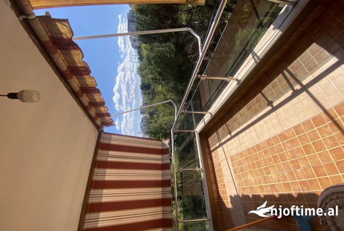 Shtepi me qera Apartament ne Tirane, 2+1, Mobilimi E mobiluar, Pagesa 650  Euro.