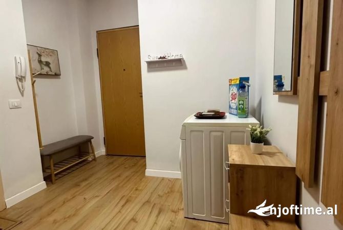 Shtepi me qera Apartament ne Tirane, 1+1, Mobilimi E mobiluar, Pagesa 500  Euro.
