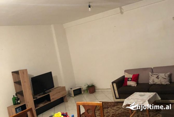 Shtepi me qera 2+1 ne Tirane - 450 Euro
