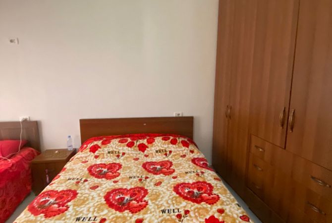 Shtepi ne shitje Apartament ne Tirane, 3+1, Mobilimi Bosh, pa mobiluar, Pagesa 140,000  Euro.