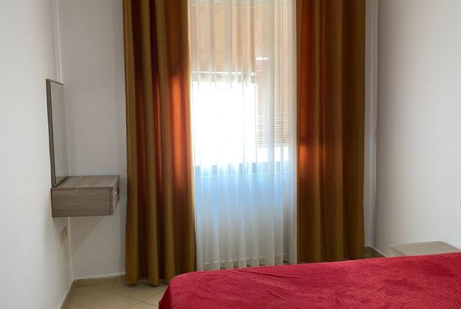 Shtepi me qera Apartament ne Tirane, 1+1, Mobilimi E mobiluar, Pagesa 350  Euro.
