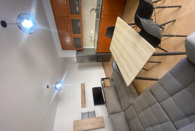 Shtepi me qera Apartament ne Tirane, 2+1, Mobilimi E mobiluar, Pagesa 600  Euro.