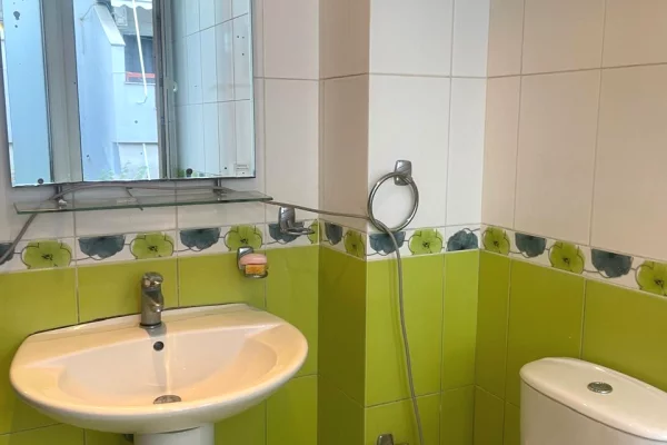 Shtepi ne shitje 2+1 ne Tirane - 260,000 Euro