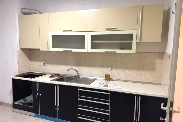 Shtepi me qera 1+1 ne Tirane - 500 Euro