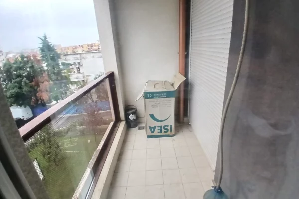 Shtepi me qera Apartament ne Tirane, 1+1, Mobilimi E mobiluar, Pagesa 550  Euro.