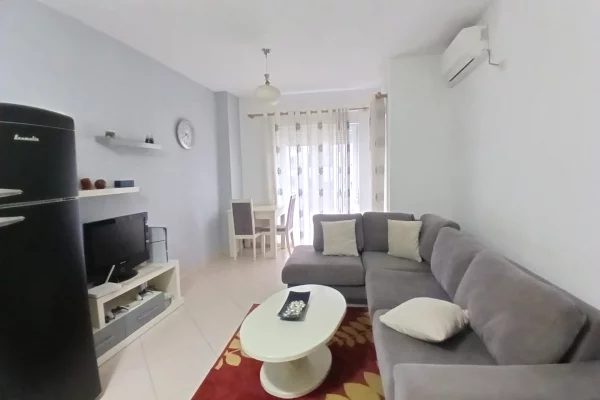 Shtepi me qera 1+1 ne Tirane - 550 Euro