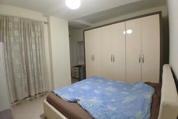 Shtepi me qera Apartament ne Tirane, 1+1, Mobilimi E mobiluar, Pagesa 550  Euro.
