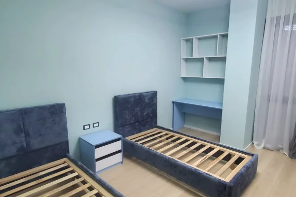 Shtepi me qera Apartament ne Tirane, 2+1, Mobilimi E mobiluar, Pagesa 1,200  Euro.