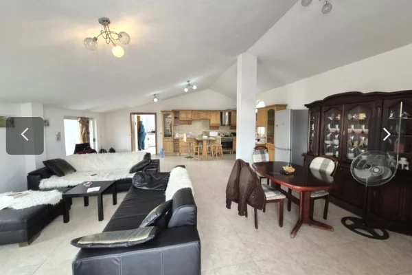 Shtepi me qera 1+1 ne Tirane - 450 Euro